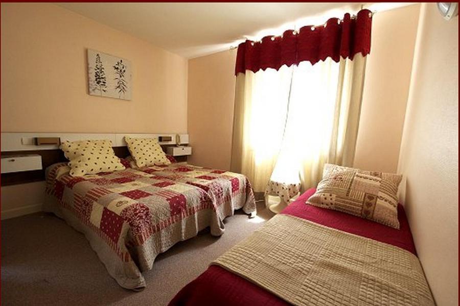 Hotel Restaurant Le Pain De Sucre Monistrol-dʼAllier الغرفة الصورة